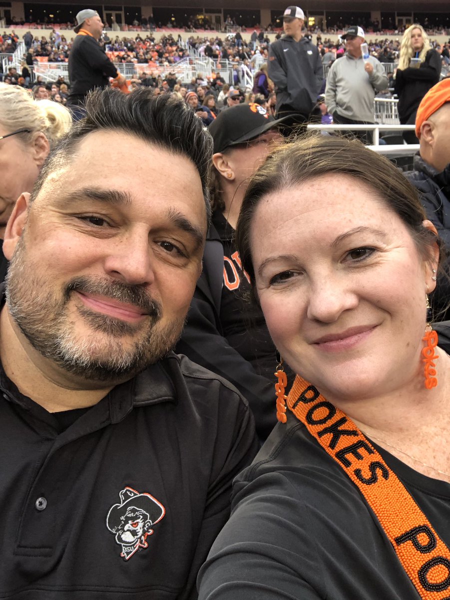 GoPokesAK85's tweet photo. My favorite kind of Fridays #GoPokes #BeatKState #CowboyFootball https://t.co/wWL628pJOv