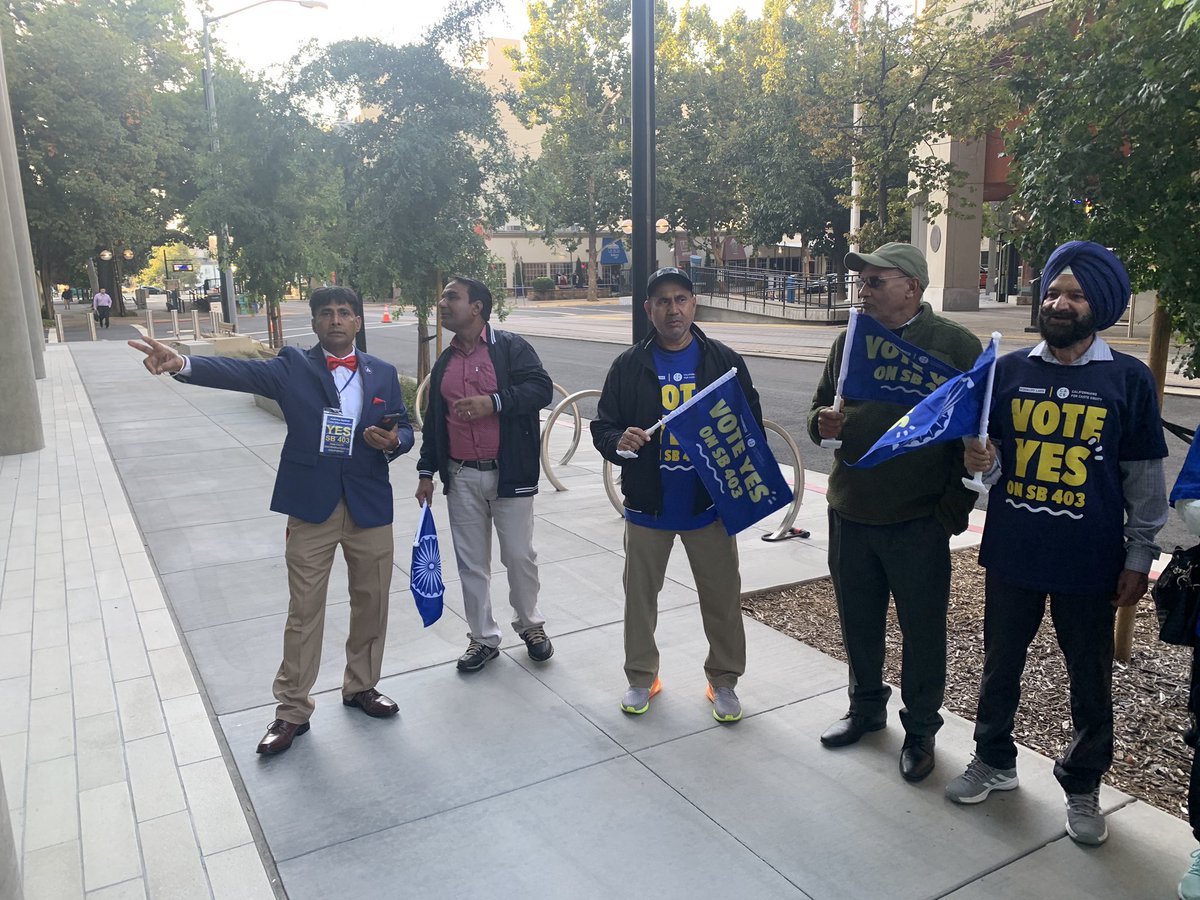 shindapaul's tweet photo. @governnewsome
We support our democratic leadership. Governor Newsom is leading California and will stand strong by our side by signing our civil right bill.
#signsb403 https://t.co/39xuuJP2Is