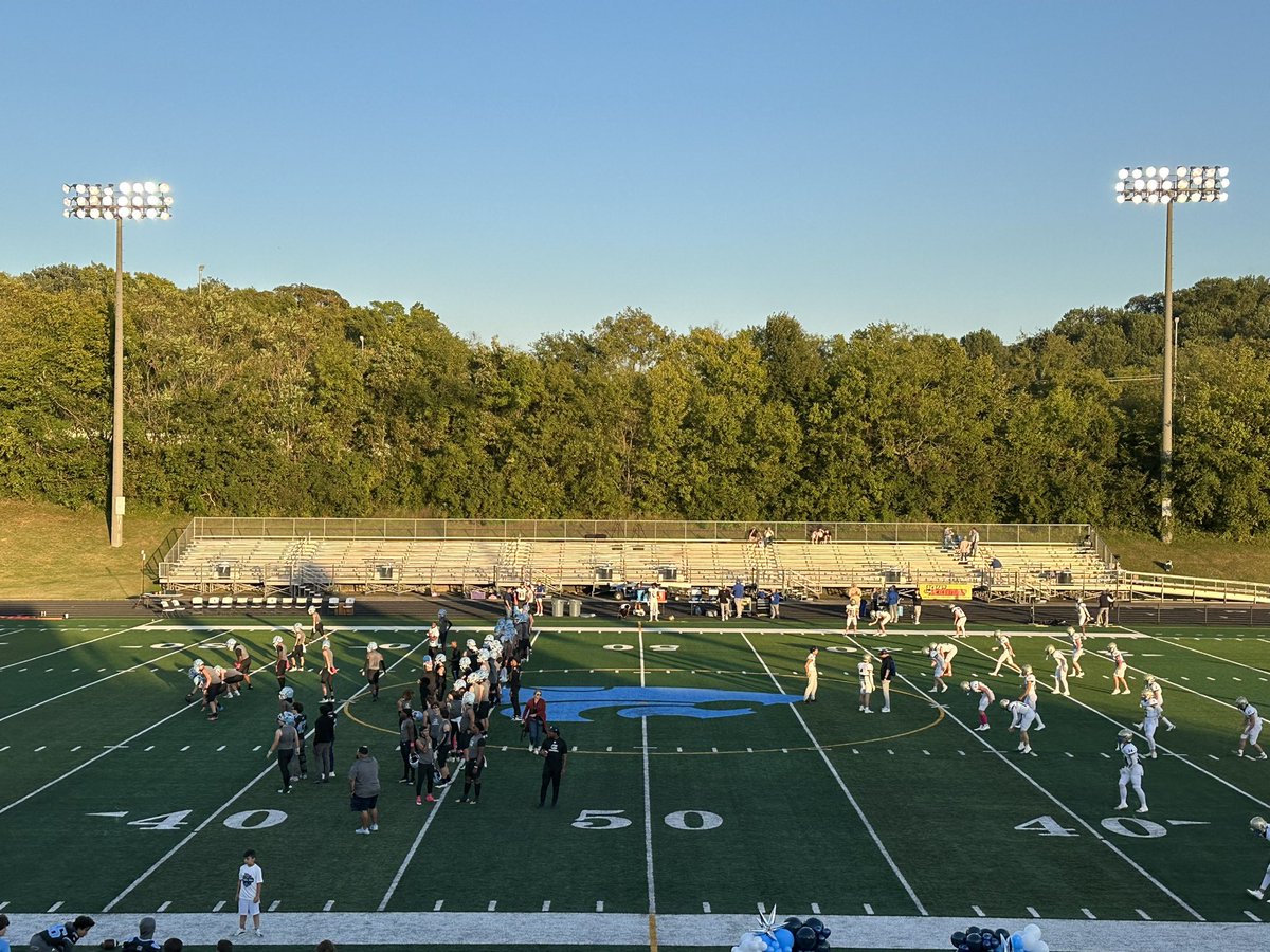 It’s a great evening for the @1045TheZone High School Football Game of the Week. A battle between two undefeated teams. @wcsBHScf vs @wcsCHSFB @lucaspanzica and @will_boling will be on the call starting at 6:45pm. Tune into 104.5 for all of the play by play.