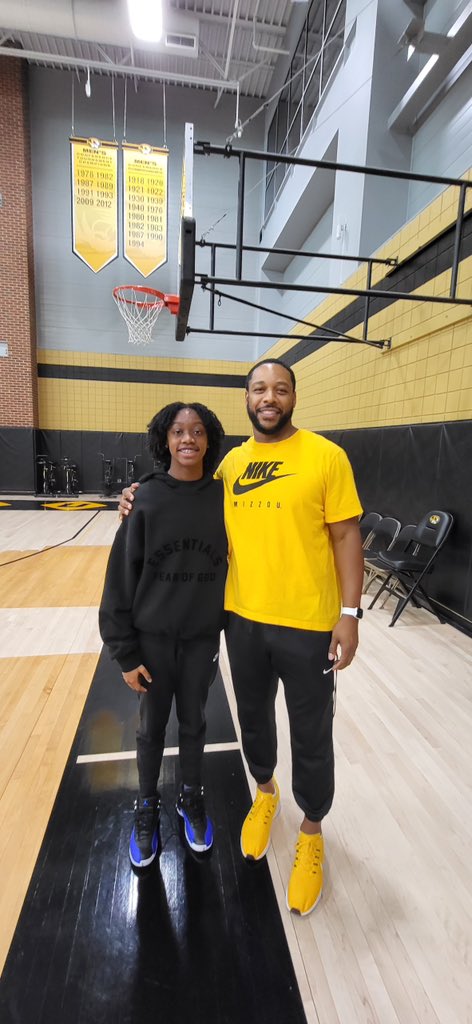 Jordyn C Haywood #22 (@_jordynh2) on Twitter photo Blessed to receive my 2nd division 1 offer from <a href="/MizzouWBB/">Mizzou Basketball</a> Thank you <a href="/coach_beverly/">Preston Beverly</a> and <a href="/CoachPingeton/">Robin Pingeton</a> Blessed to receive my 2nd division 1 offer from <a href="/MizzouWBB/">Mizzou Basketball</a> Thank you <a href="/coach_beverly/">Preston Beverly</a> and <a href="/CoachPingeton/">Robin Pingeton</a>