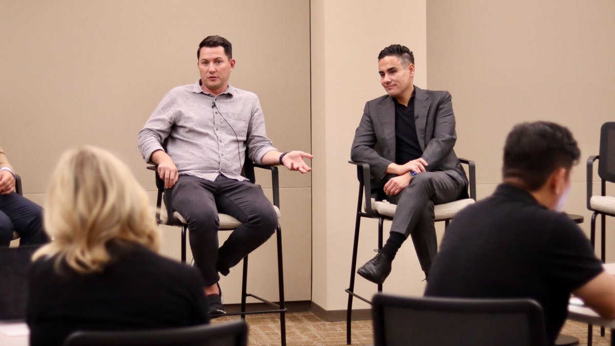 Houston, we have a problem! #FlinnBrown Fellows @AZDanielRuiz and @richietaylor led a crisis communications workshop with their fellow Fellows, sharing their expertise and experience on how to craft informative messages and never let a crisis go to waste.