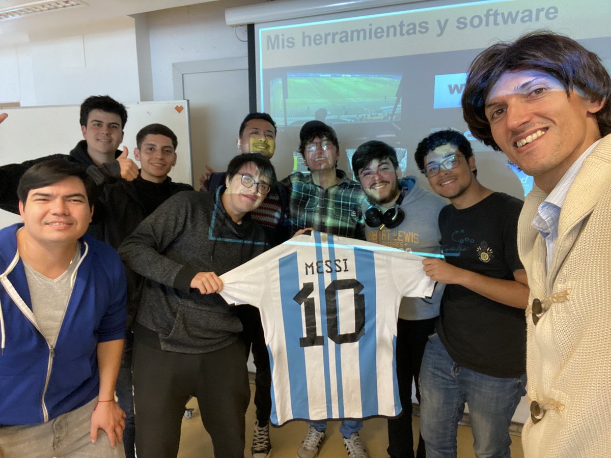 AndresGonzalezR's tweet photo. ©️📊⚽️ Hoy con los crack’s del taller de análisis de fútbol de la @UAI_CL de Viña del Mar @UAI_VINA
#uai #universidadadolfoibañez #tallerdae #taller #futbol #scouting #futboleros #bigdata #thickdata #matchanalysis #fútbol #chile #viñadelmar #viña #messi #capitanandresgr https://t.co/LCkD6I6kwf