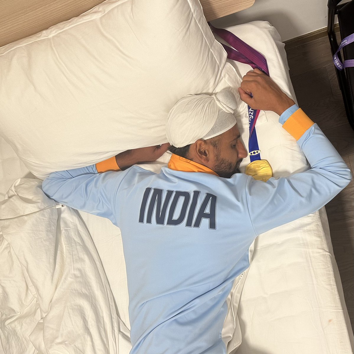 Mandeep Singh tweet media