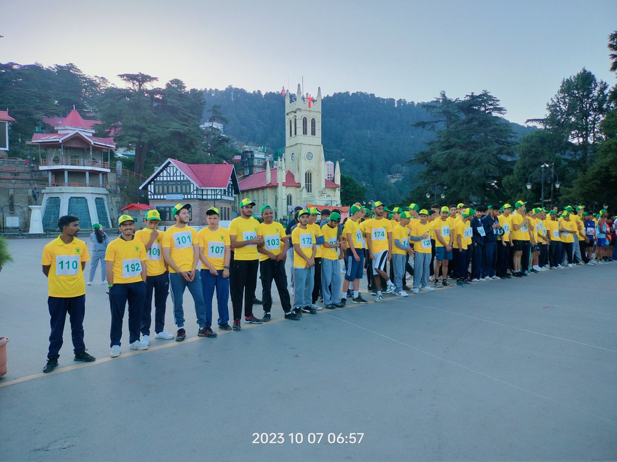 A #Runforthewild mini Marathon was organised today from the Ridge, Shimla where participants were given the oath of wildlife conservation. Around 450 participants took part in event and ran for #wildlife awareness and #conservation
#WildlifeWeek2023 #marathon #shimla