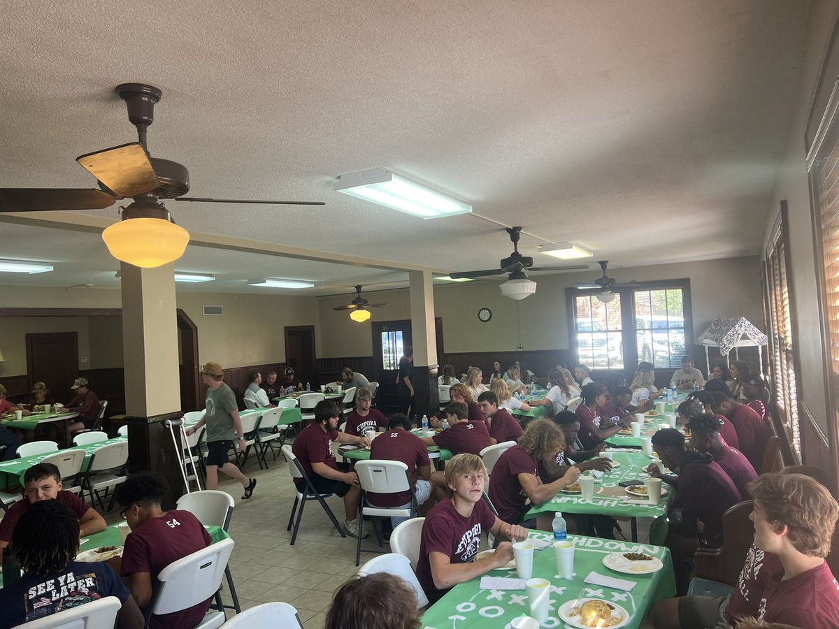 EuporaFootball's tweet photo. Thank you to the Eupora Methodist Church and everyone else involved with our pregame meal before our game tonight! Thank you to Nathan Dowling for the devotional! https://t.co/DYRlVHnG9p