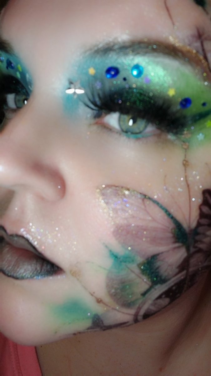 Karebearbake tweet media