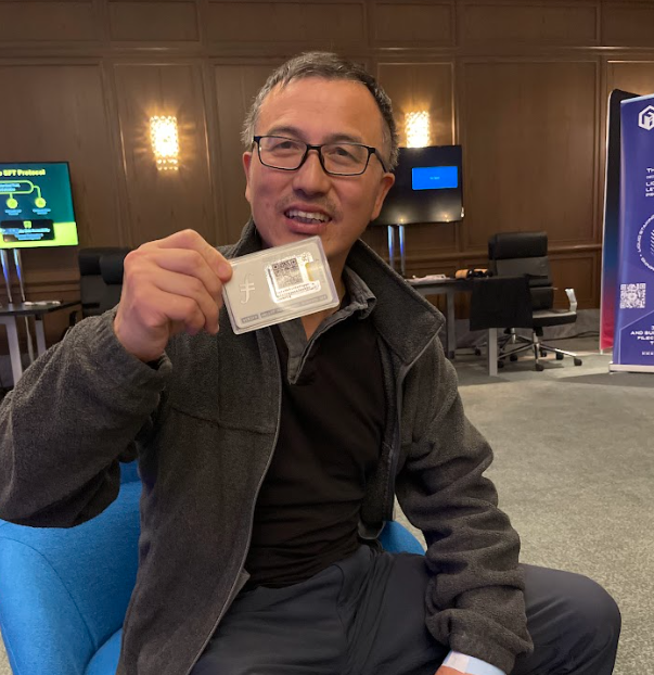 BalletCrypto's tweet photo. Awesome time mingling with the Filecoin community in Las Vegas during #FilVegas
Decentralized storage 🤝 decentralized cold storage.
Educating people on how they can safely cold storage their $FIL while their data is stored on decentralized servers was truly full circle. https://t.co/GzkRsoqs2k