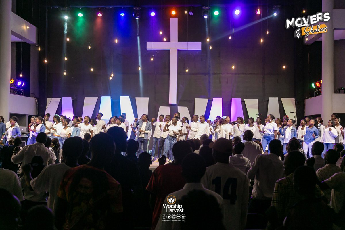BlessedIvan's tweet image. #moversandshakers #weonnow #rocking4Jesus @worship_harvest #WHMakerere 
But can you see the babe in the first frame. Shessss hawtttt!