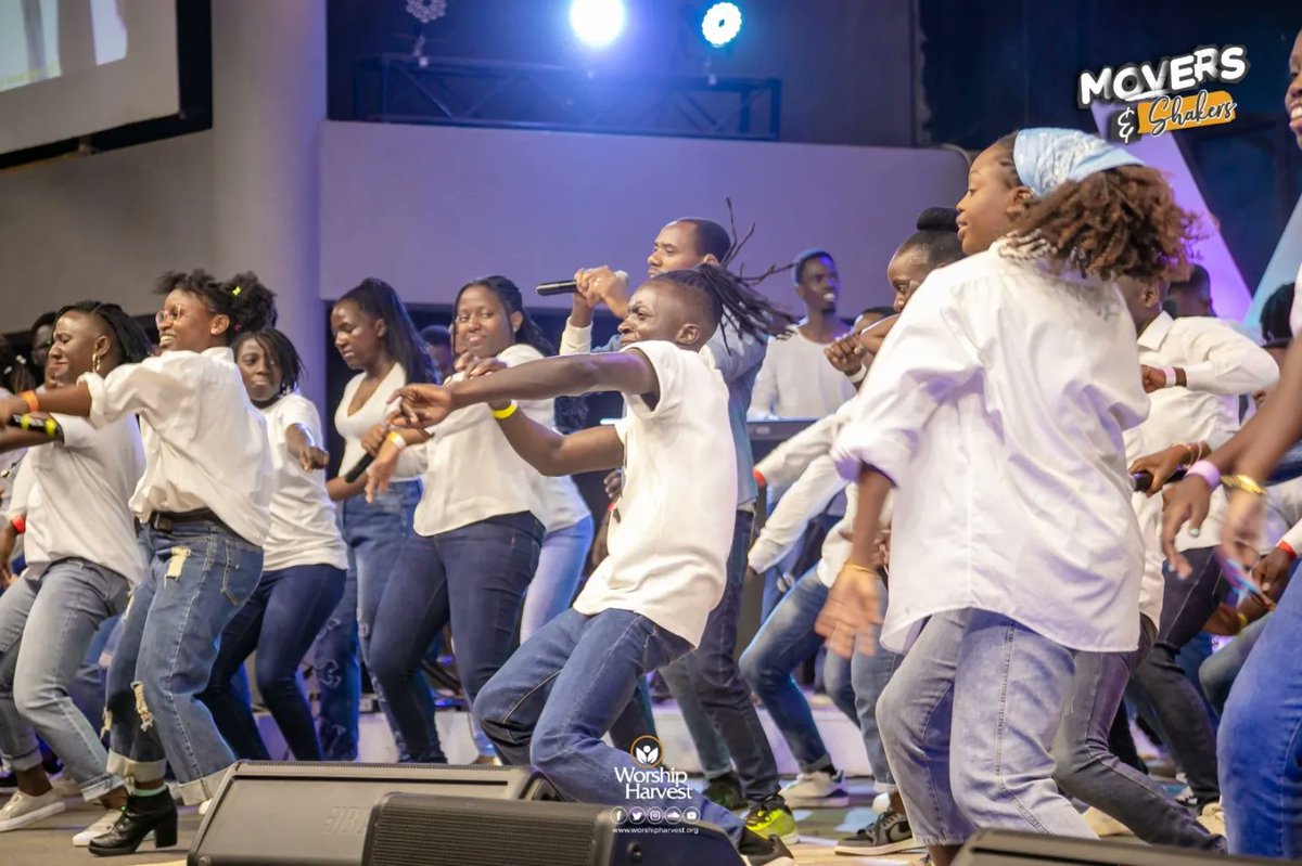 BlessedIvan's tweet image. #moversandshakers #weonnow #rocking4Jesus @worship_harvest #WHMakerere 
But can you see the babe in the first frame. Shessss hawtttt!