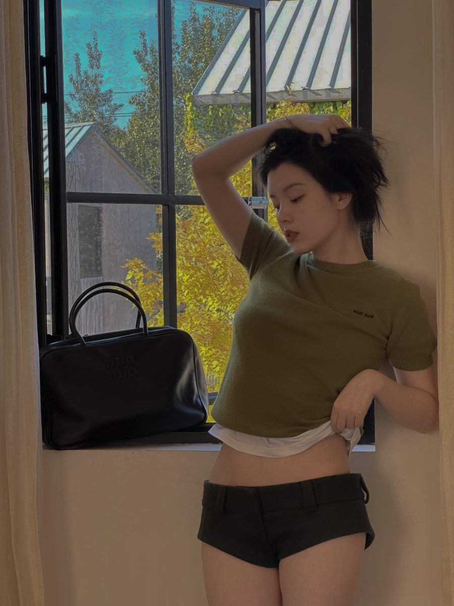 ㅤ️️ ️️
ㅤ️️ ️️
Mode kerja.                           ㅤㅤㅤMode pacarmu.
 ️️
ㅤ️️