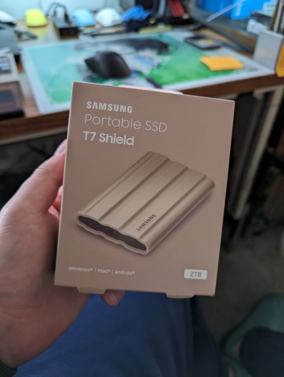 TheProfosist's tweet image. #whelp the @SamsungSemiUS #T9 has just been announced and I'm finally unboxing my #7shield since #AnthraxXlite is built. #RIP #TechLife #TechNews