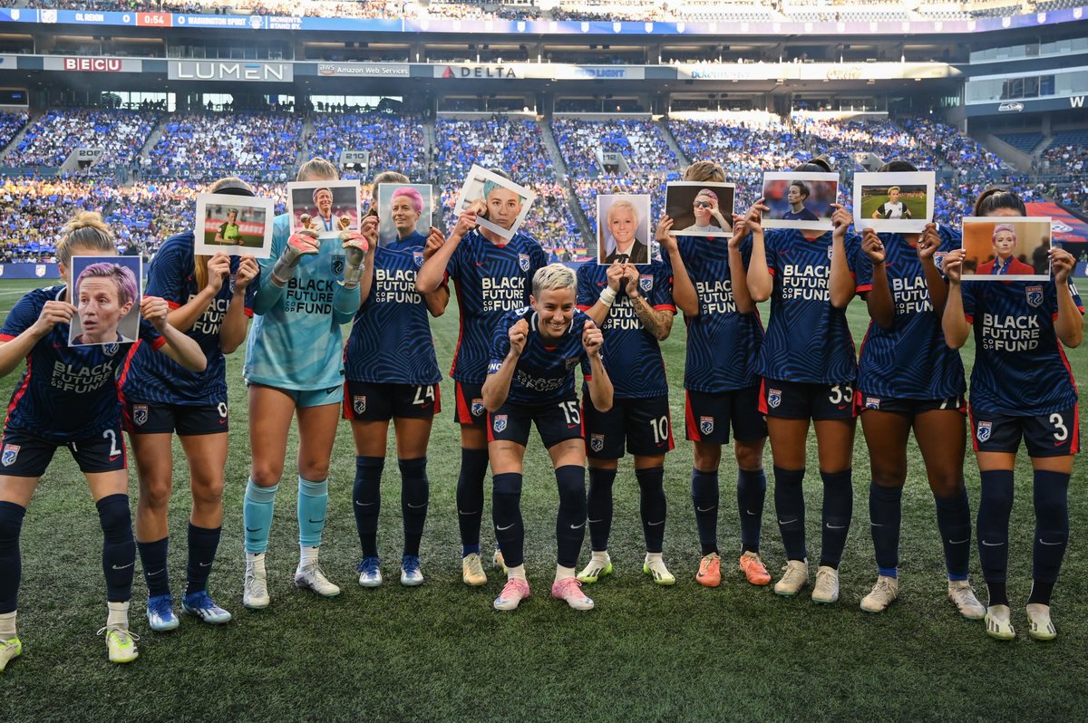 NWSL's tweet photo. Deeply obsessed with this. 😍🤣 https://t.co/gwFDhbsEPx