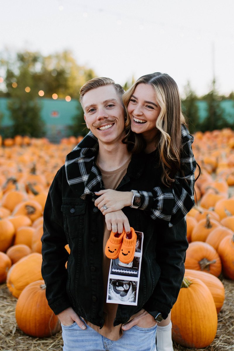 Gray_Baker_'s tweet photo. Can’t wait to have you here, lil pumpkin 🥹🫶🏼 @Ry_Baker_ you’re going to be the most amazing mom ever, i love you so much! ❤️#BabyBaker24 https://t.co/4bFR75TaXL