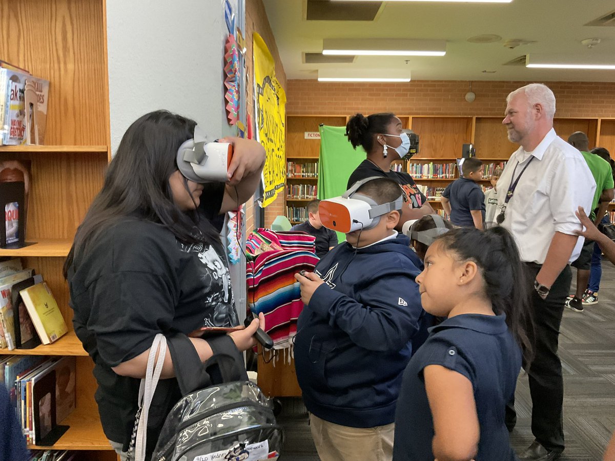 Dallas ISD Libraries tweet media