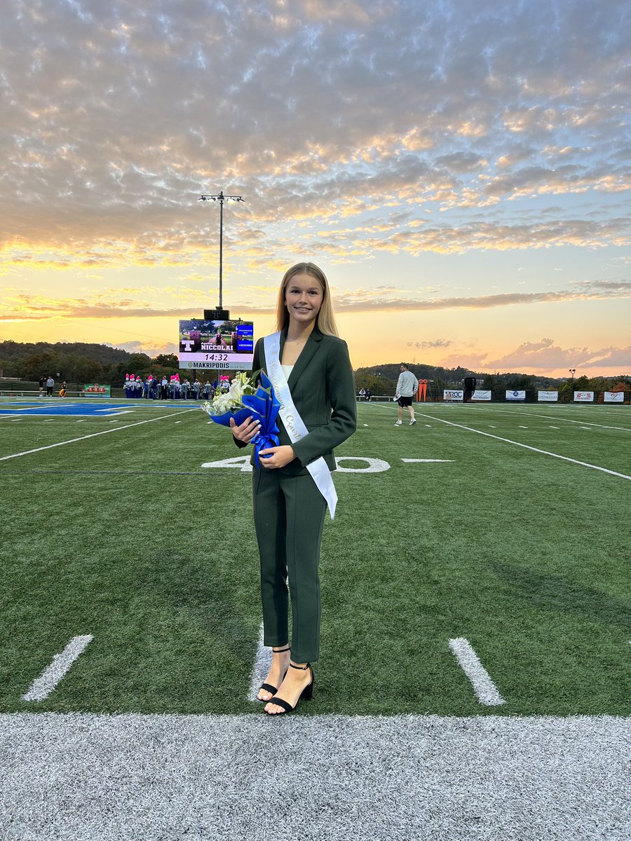 So proud of our Junior Captain <a href="/abbyhiggins06/">abby higgins</a> representing her class at Homecoming tonight! Congratulations