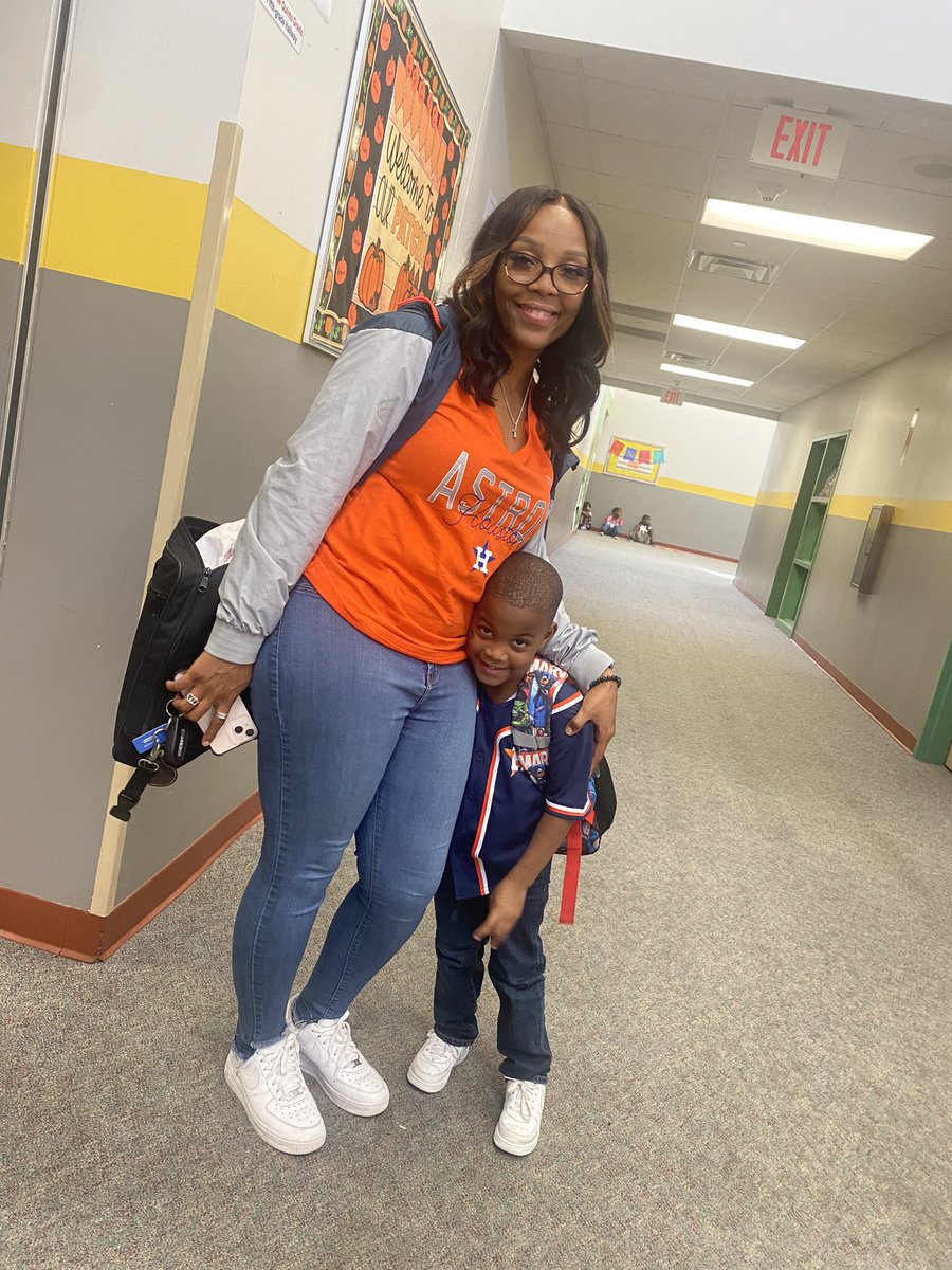 LanorisDCasey's tweet image. Let’s go Astros ⚾️🥇#WeAreSalyers #HispanicHeritageMonth #SpringWay #Unstoppable #CubsHouse @SalyersElemCubs @ShuanTann @VillamilMrs @SpringISD @SpringISD_Super