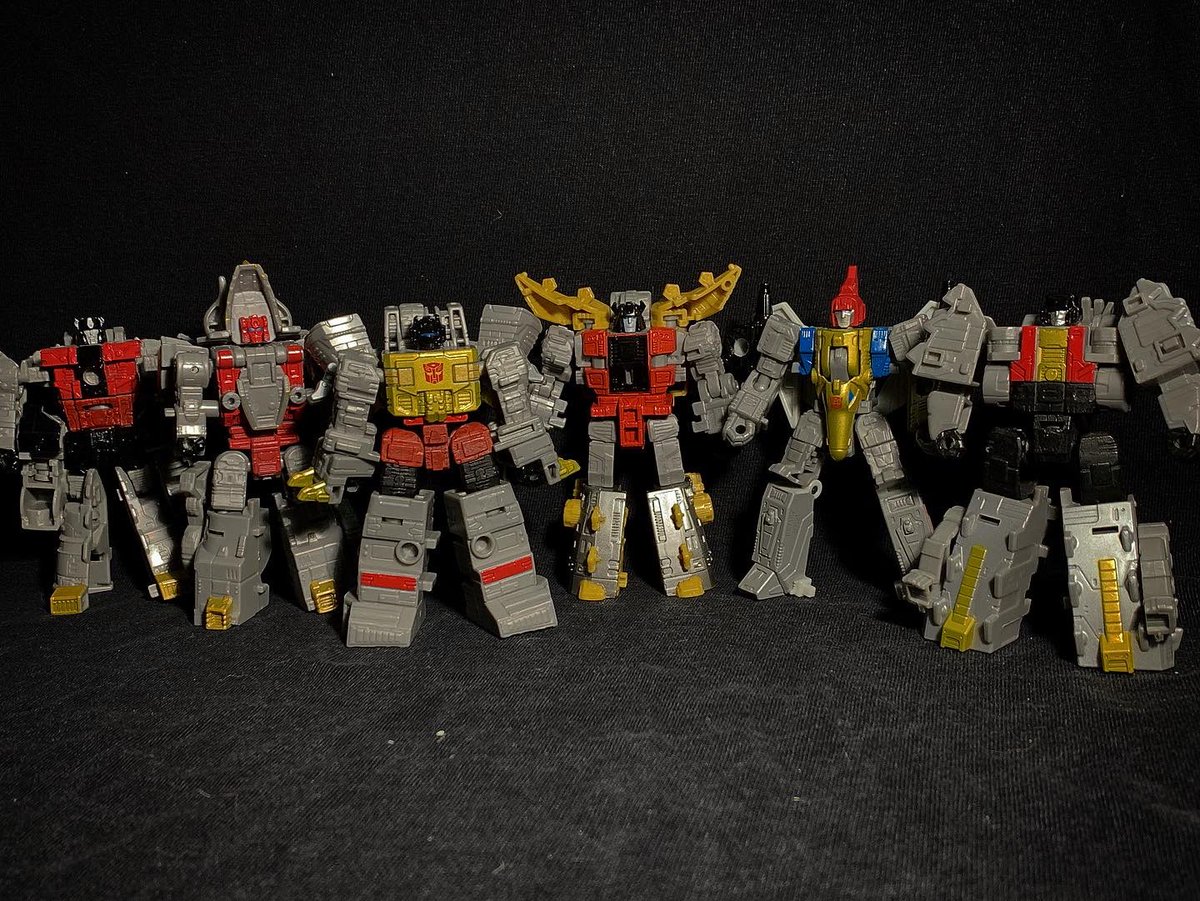 xeno_world's tweet image. Legacy Evolution Volcanicus photo collection #transformers #transformerslegacy #transformerslegacyevolution #volcanicus #grimlock #sludge #slag #snarl #swoop #skarr #dinobots #toyphotography