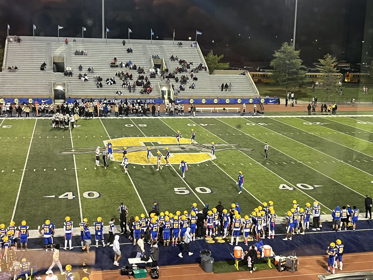 The Jasonator (@tjasonator89114) on Twitter photo Carmel down by 7 vs warren central 10:06 in 4th <a href="/VirtualAnnounce/">Mic’d Up, LLC / Virtual Announcer</a> @carmelhighfootball Carmel down by 7 vs warren central 10:06 in 4th <a href="/VirtualAnnounce/">Mic’d Up, LLC / Virtual Announcer</a> @carmelhighfootball