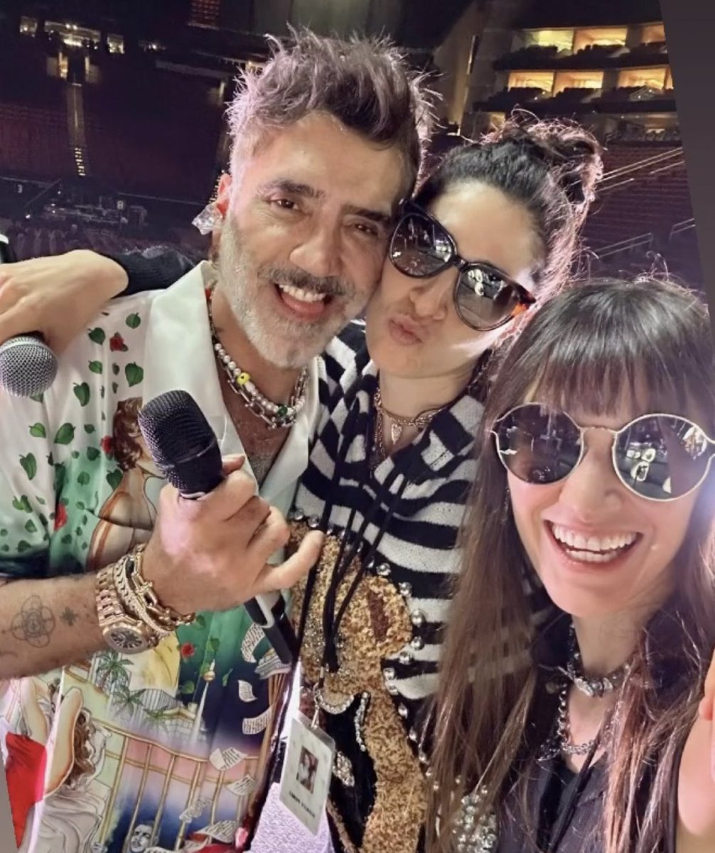📸 | <a href="/haashoficial/">Ha*Ash</a> y <a href="/alexoficial/">Alejandro Fernández</a> ensayando para su presentación en Houston.