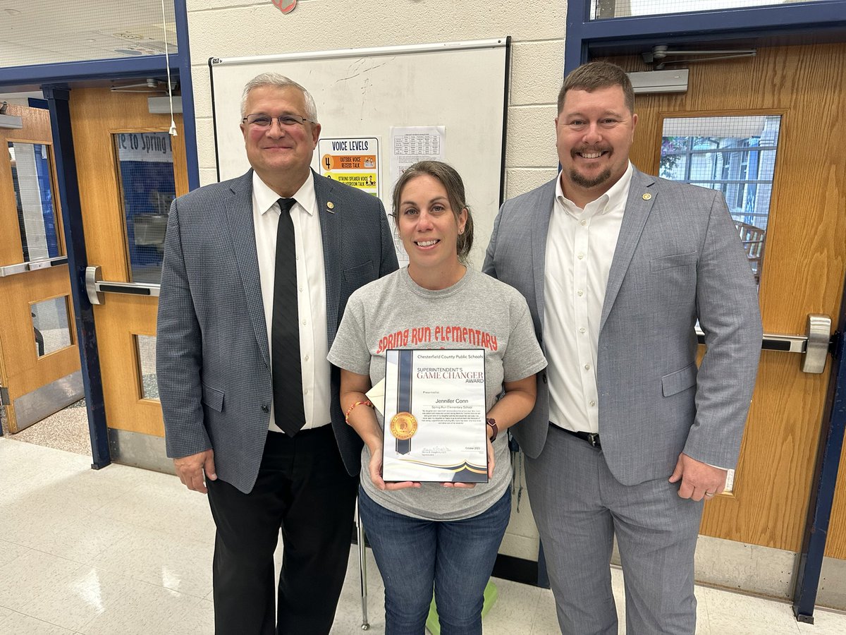 Congratulations Jennifer Conn, 1st grade teacher, on being recognized with the Supt’s Game Changer Award! #springrunfun @ccpsinfo