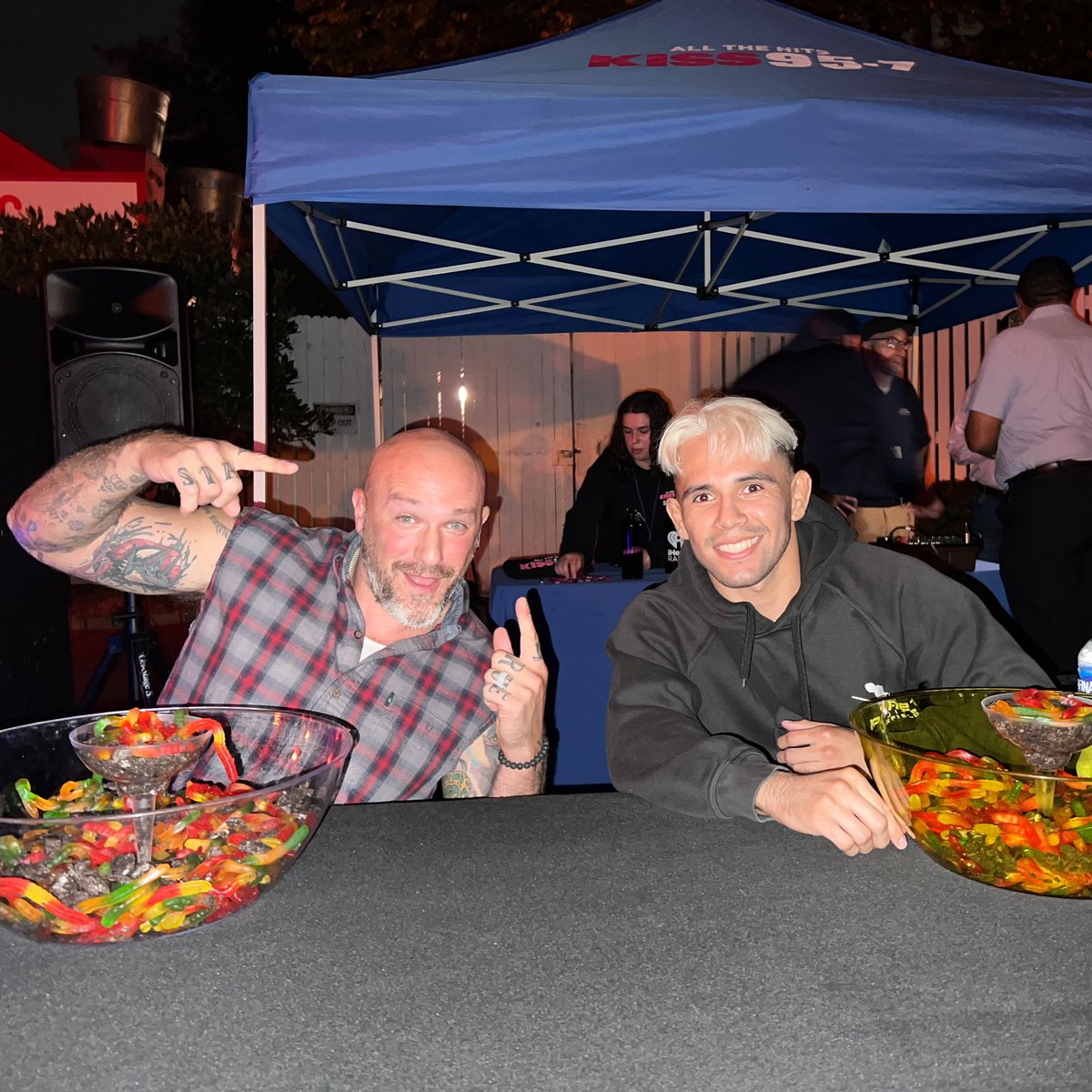 Lake Compounce tweet media