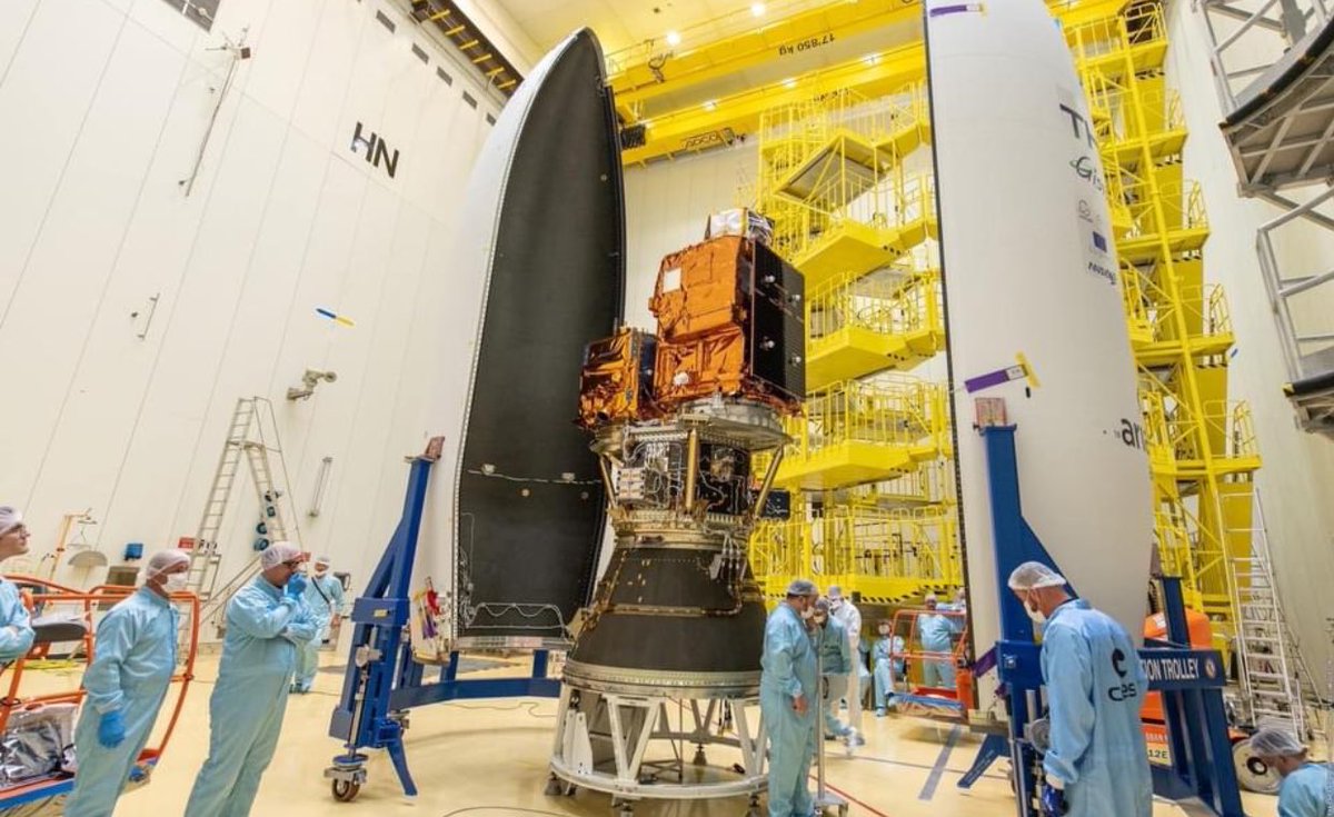 jeabPum's tweet image. THEOS 2 ได้กลายเป็นดาวเทียมสำรวจโลกดวงแรกของไทย โดยฝีมือคนไทย ที่สามารถขึ้นไปโคจรในอวกาศได้สำเร็จ ดาวเทียวดวงนี้ เป็นดาวเทียมสำรวจโลก หรือ Earth observation satellite หนึ่งในสองดวงที่อยู่ภายใต้โครงการระบบดาวเทียมสำรวจเพื่อการพัฒนา ที่ดำเนินการโดย…