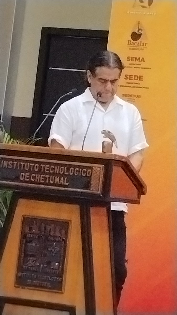 #XLVIISemanaNacionalDeEnergíaSolar #DesarrolloSustentable  #EnergiasRenovables por una  transición energética que evite el cambio climático con una nueva Cultura Empresarial  y Ciudadana. Un gusto estar presente en la clausura y saludar al Director del <a href="/IT_Chetumal/">TecNM - Chetumal</a> <a href="/egresadostec/">Asociación de Egresados del ITCH, A.C.</a>