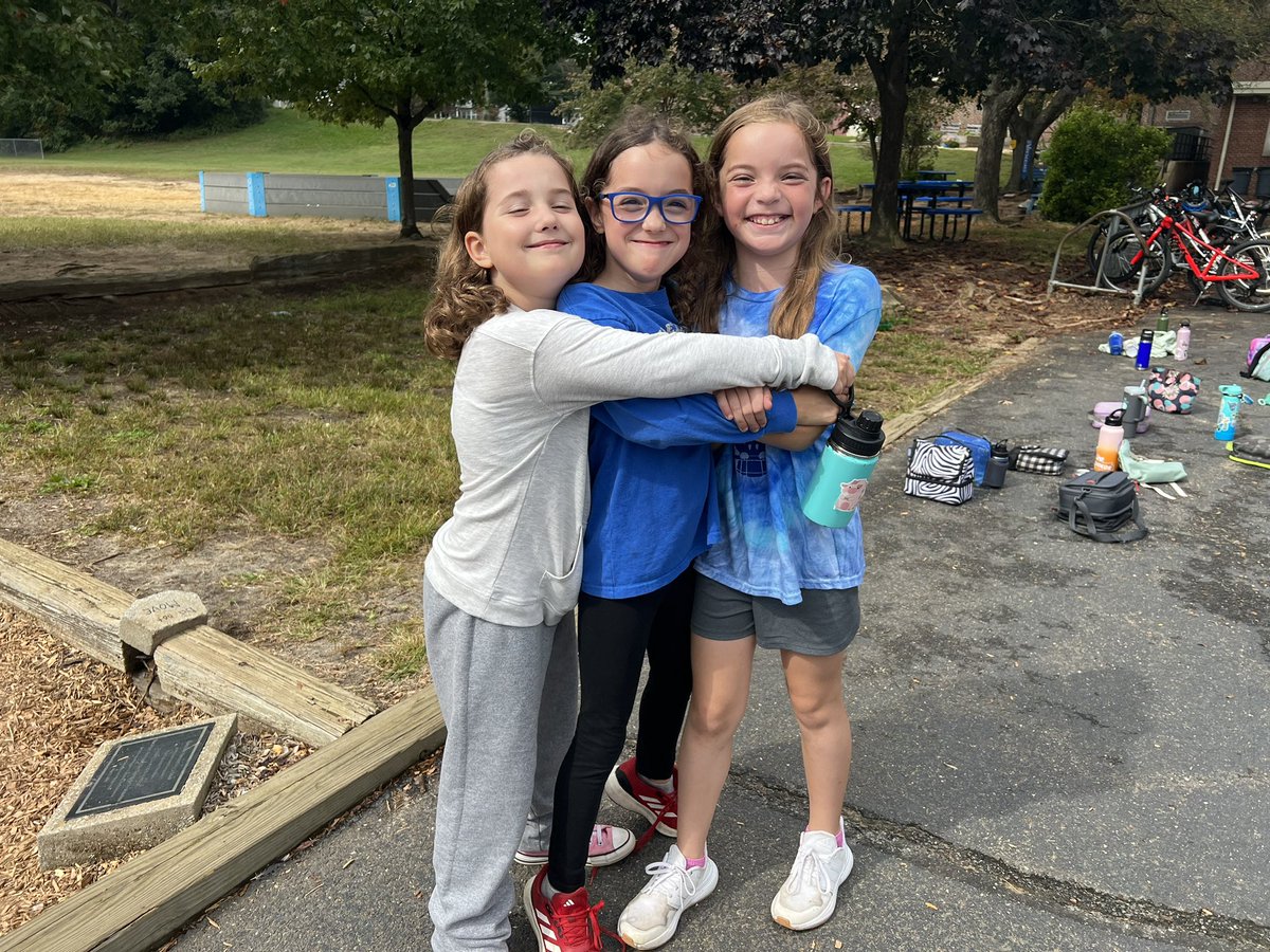 Mrs. Devlin tweet media