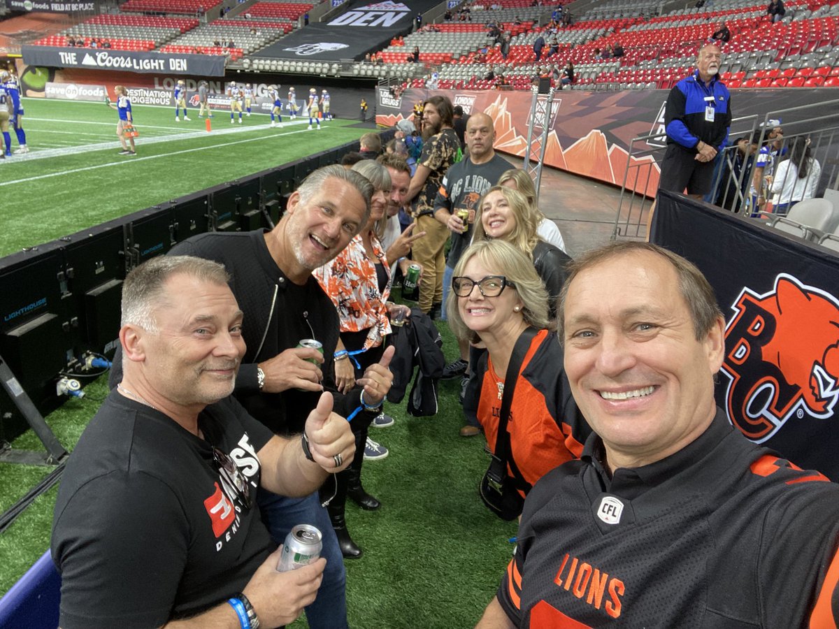 MMadryga's tweet photo. Ready for the battle for 1st Place! Lions vs Bombers! @BCLions #Roofopen @CFL https://t.co/uEiEF7EhuL