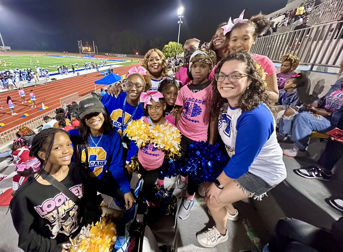 MAYS Cluster Night... Go Raiders! 🏈@CasPrinciTmomon @didraut @apsupdate @CascadeESMedCtr