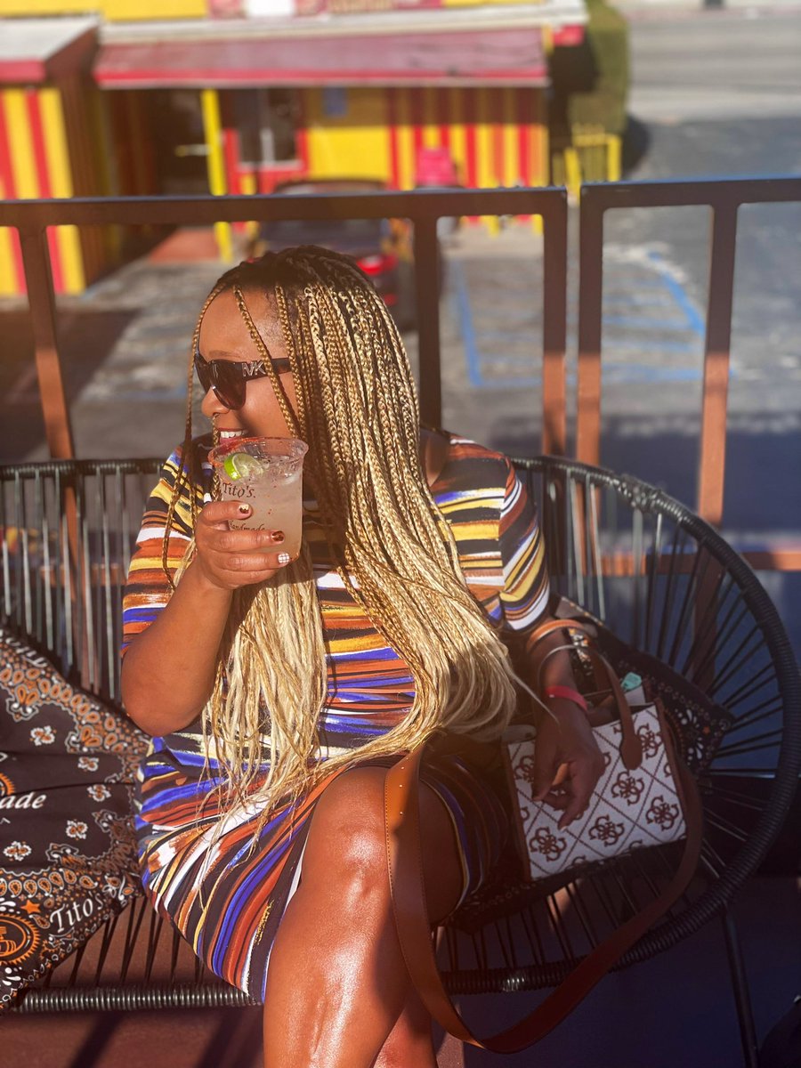 #TitosFiestaMexicana <a href="/TitosVodka/">TitosVodka</a> <a href="/titostacos/">Titos Tacos</a> #NationalVodkaDay #NationalTacoDay #FBF #FlashbackFriday #sipwatchtravel