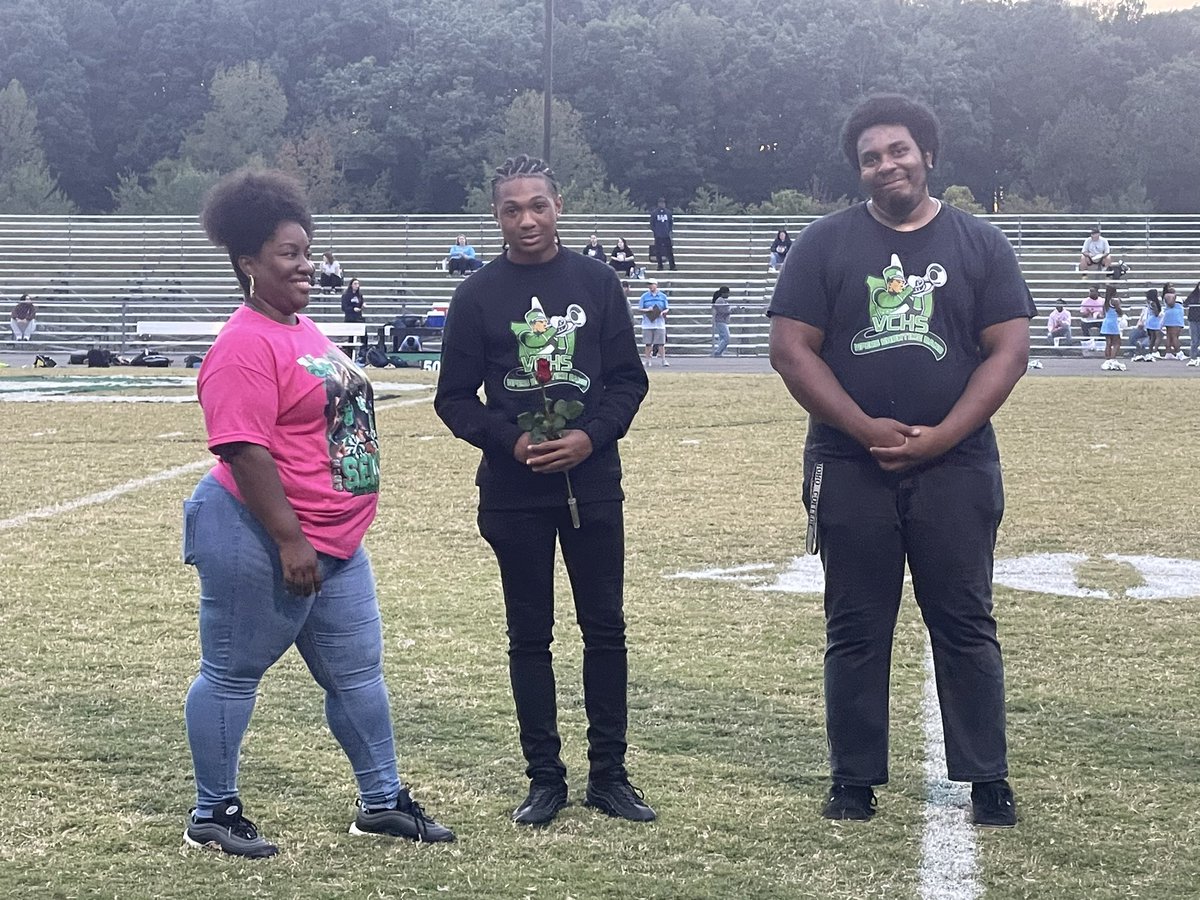 Tonight was senior night in the Viper pit. Look at our cheer senior QuinNiya and our band senior DeShun. #vcecwolfpack #vcecsoar #vipernation🐍