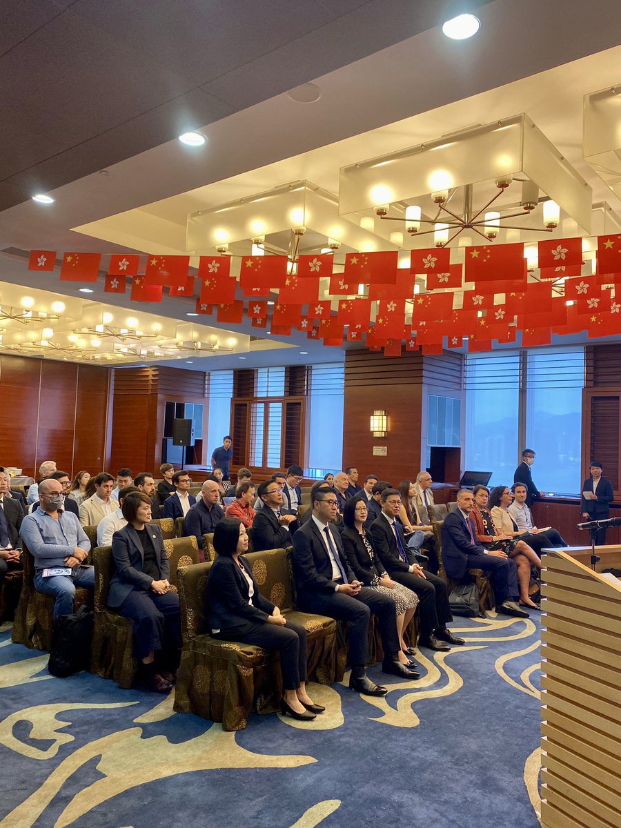 Grateful to HK Customs  for organizing a detailed presentation addressed to Italian companies and for the information related to trade facilitation, intellectual property rights &amp; consumer protection. More coordination lead to improvement of trade and of bilateral  relations.