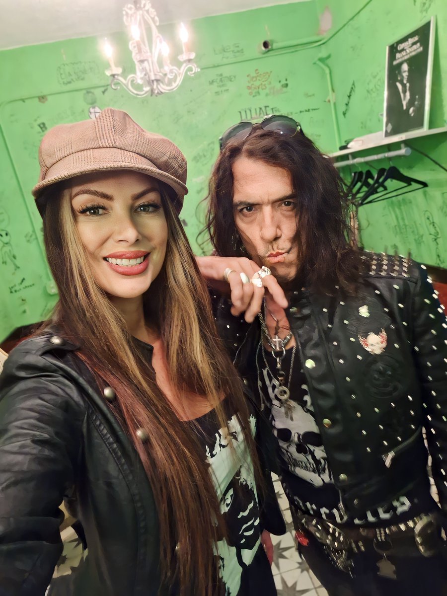 KristiAdair (@misstruthadare) on Twitter photo Gettin' Ready for some Ratt n Roll Chicago style 🐀
#ratt #stephenpearcy #kristiadair #arcadatheater #arcadatheaterstcharles Gettin' Ready for some Ratt n Roll Chicago style 🐀
#ratt #stephenpearcy #kristiadair #arcadatheater #arcadatheaterstcharles