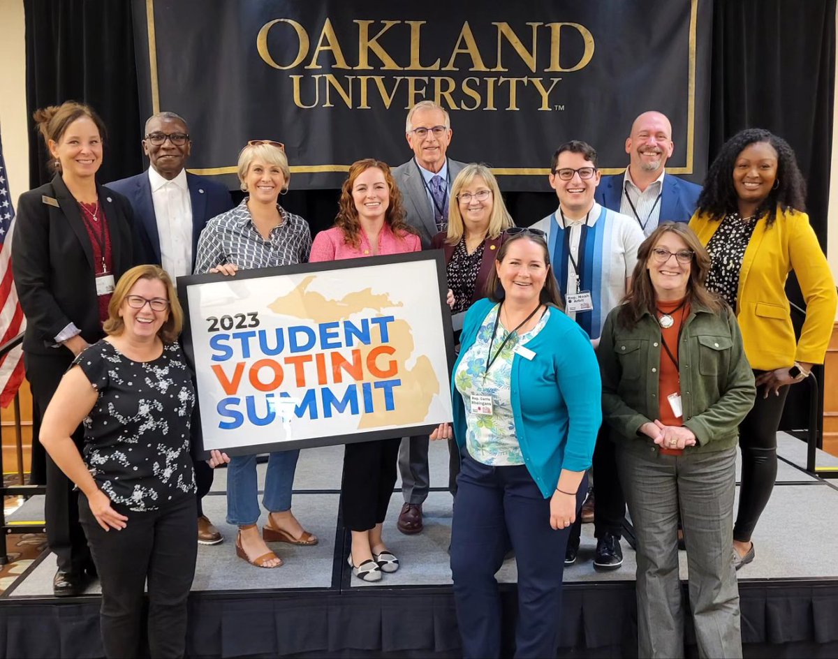 RepRheingans's tweet photo. 🇺🇸🗳 The Student Voting Summit was wonderful today, and a bipartisan, bicameral group of legislators spoke to high school and college students at roundtables this afternoon. We know #MIStudentsVote! 🗳🇺🇸 https://t.co/ViDpZCD72X