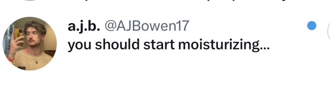 RightWingCope's tweet photo. Was my man AJ wrong though? He’s trying to save you 😭 https://t.co/a5vQtAF1zc