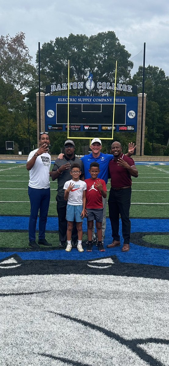 barton_fb's tweet photo. We would like to thank 4th and Goal Ministries for delivering an amazing message to our team today! Mr. Terrance King, Mr. Brent Johnson &amp; Mr. Kory Fisher showed our team what life after football can be! These three gentlemen were all former players for Coach Hester!
#BeUncommon https://t.co/uhL4PRalNB