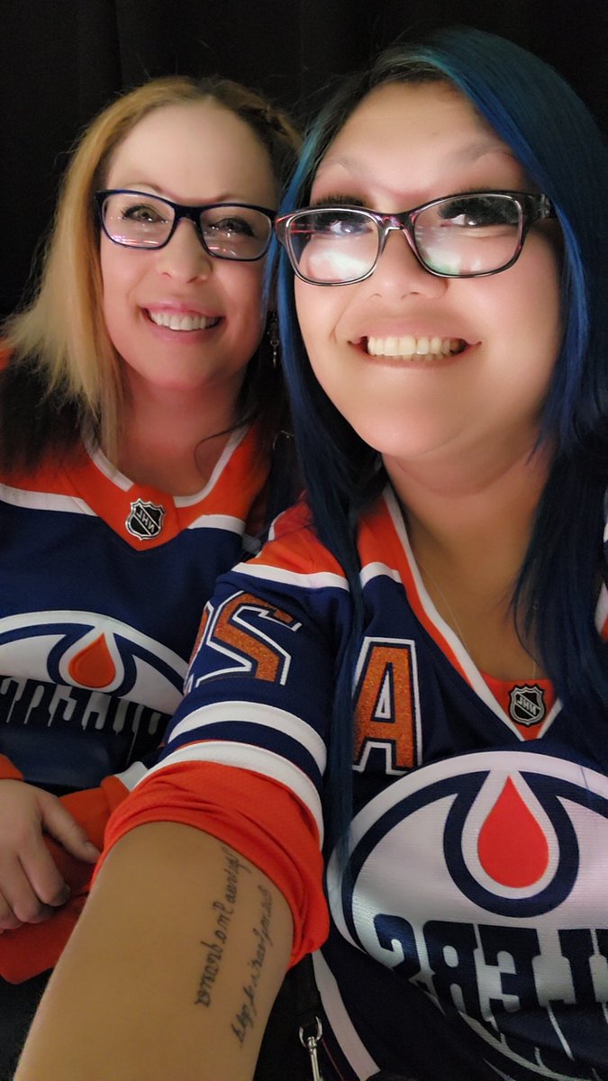 #nerdalert 🤓💙🧡