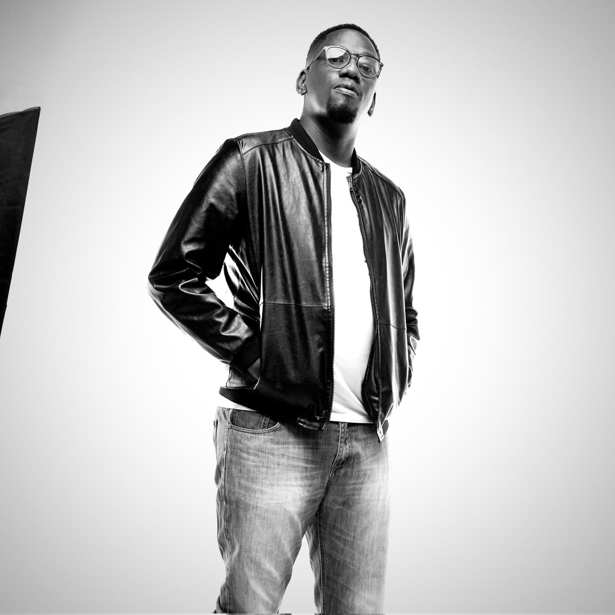 theonlyjaluo's tweet image. Yes #AfricanExpress @882SanyuFM is on tonight with @Deejaycacie256 Plug in 🔥🔥