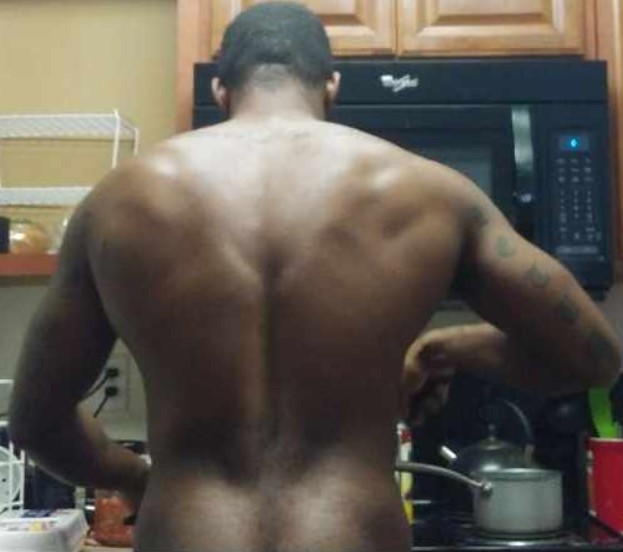 oTheBootyMaster's tweet photo. I wouldn't call myself a chef, but I know my way around the kitchen
#inthekitchen #shirtlessboys https://t.co/yFHvBuTWF7