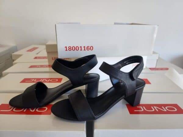 bulk_liquidator's tweet image. Overstock women shoes and sandles. All items are brand new and in their original box. 260 pairs per pallet 

We have 30 pallets available.
$750 per pallet 

Call or message (330) 249-1659

Available on our website 👇bulkliquidators.store/index.php/prod…