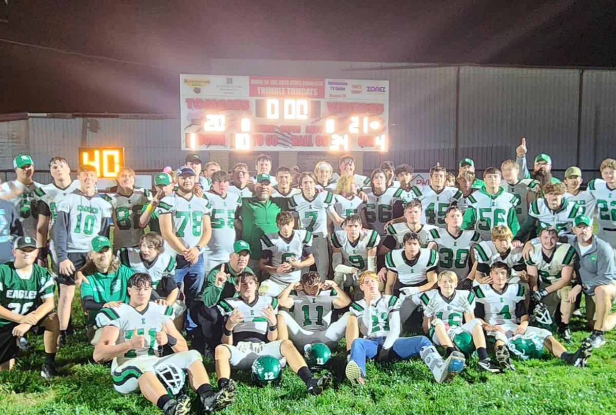 jason61jackson's tweet photo. Gutsy goal line stand on a 2 point conversion! Recovered a fumble to secure the win 21-20! 7-1 #wintheplay #theonlywayweknow https://t.co/FNTRJJ8b3A