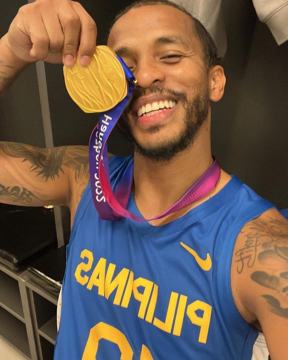 61 years in the making! 🥇

#GilasPilipinas member Chris Ross shared with his social media followers the joy of bringing home the victory.

Gilas Pilipinas won a gold medal in the #AsianGames men's basketball finals after 61 years with a score of 70-60 against Jordan.

📸 CTTO