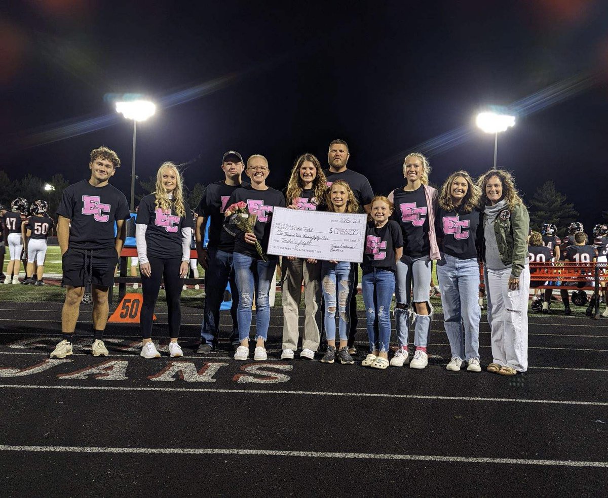 TrojanExchange's tweet photo. Thank you to everyone who came out tonight and supported Trisha in her fight to defeat breast cancer! https://t.co/tRUmjkjmHn