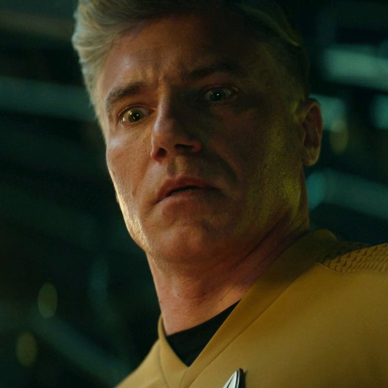 Captain Christopher Pike tweet media