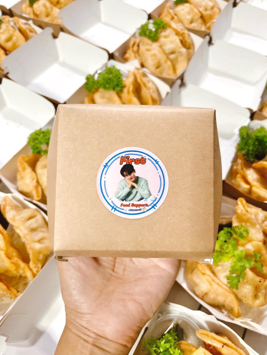 xixihan666's tweet image. Food Support for #FirstStage

Enjoy the stage and good show
Always here for you🧡🧡@firstfh5 

#First_Chalongrat #รักแรกของเฟริสท์