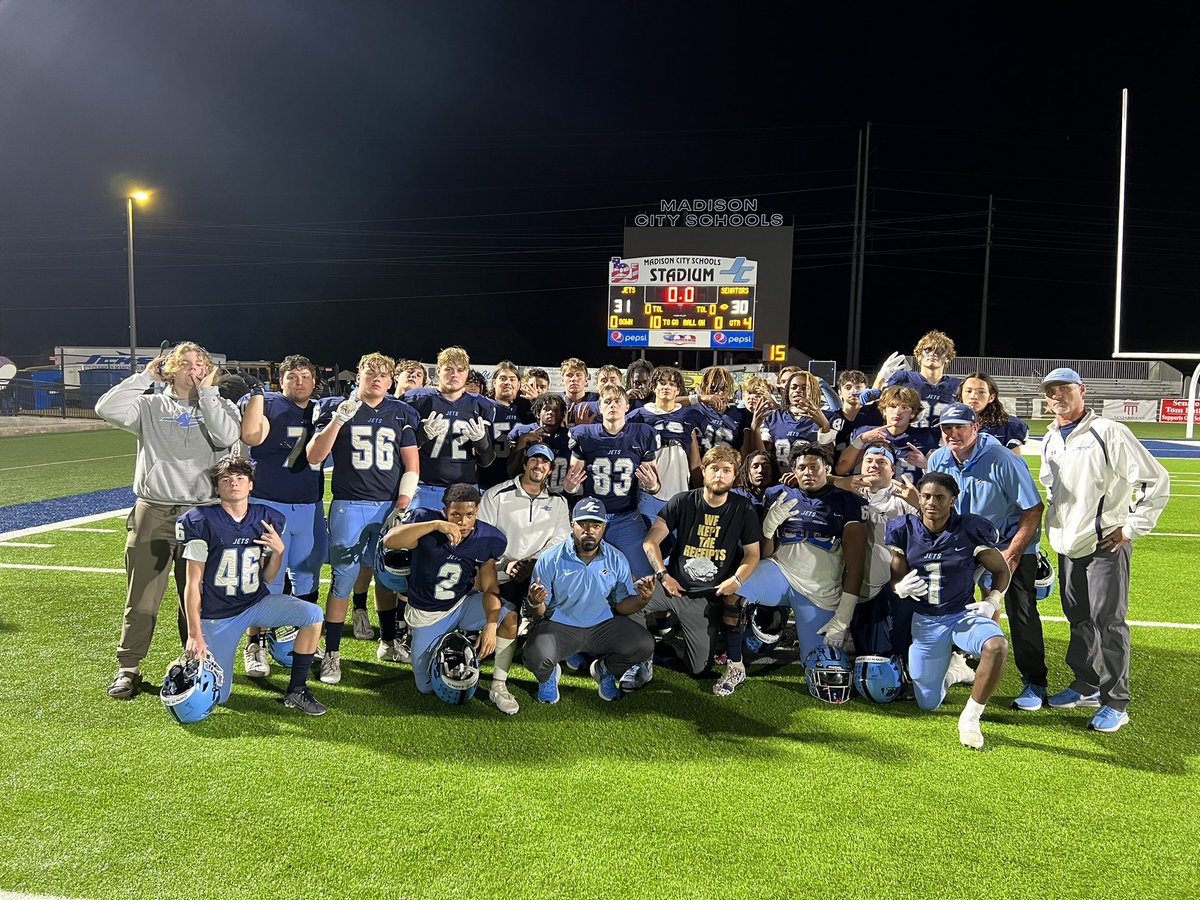 Had to open up the offense! @CoachE_21 <a href="/CoachC_McGuire/">Cade McGuire</a> <a href="/austin_marsh15/">Austin Marsh</a> #whatstheOCdoing