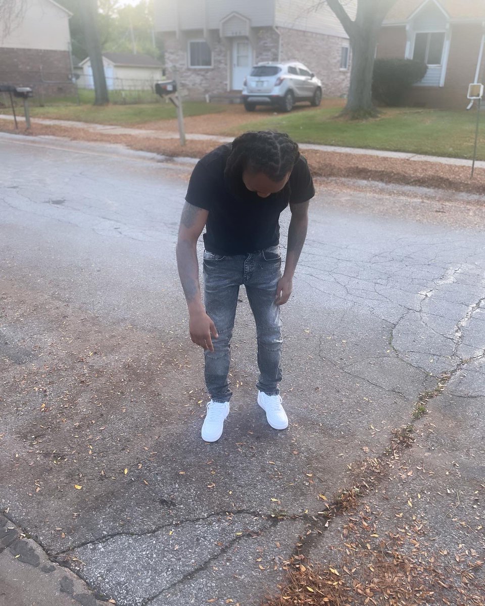 OTH_SMOOVE's tweet photo. I don’t flash money I just make it 🖤🤍 #OTH4L Longlivedeeski23 @OthSleaze  👼 https://t.co/MdwcVPhASB