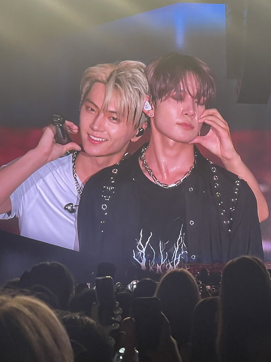 enginafess's tweet image. OH MY GOD HEEJAYYYY AAAAA HEEJAYYYYY😭😭😭😭 -en