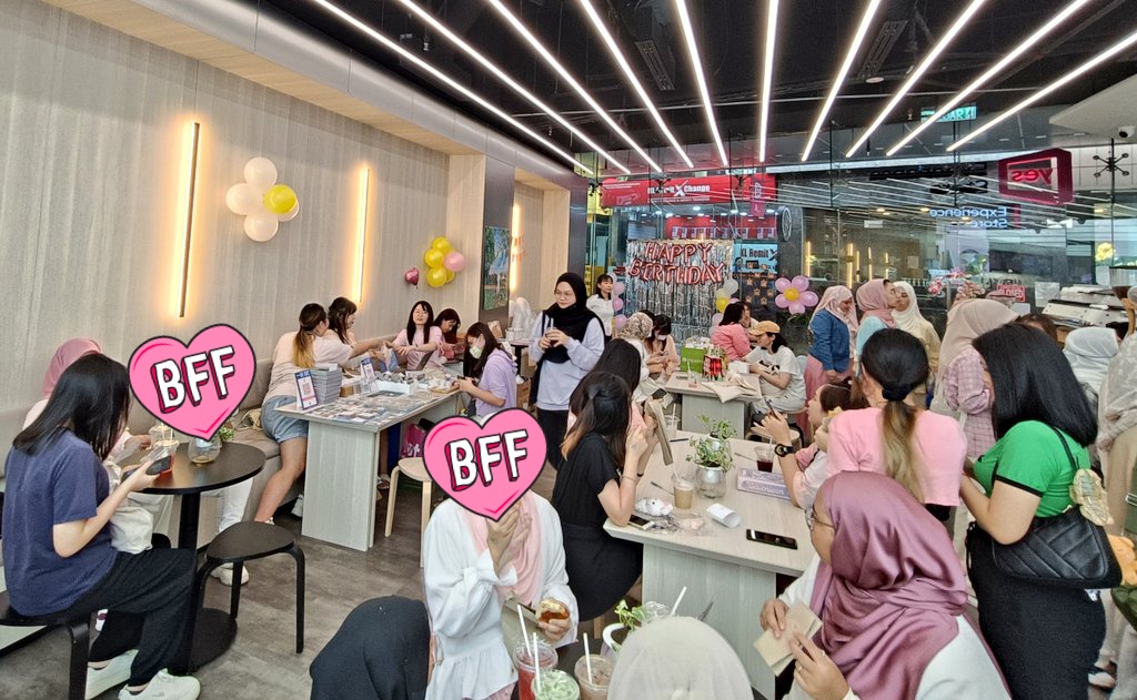 D-Day! 🌿

Our event has started! Please enjoy and you may approach our crew members for any inquiries 🩷

#dreamofYOON #Jeonghan #정한  #cupsleeve